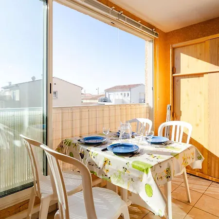 T2 Avec Wifi, Animaux Admis Et Parking A Saint-pierre-la-mer - Fr-1-409-280 아파트
