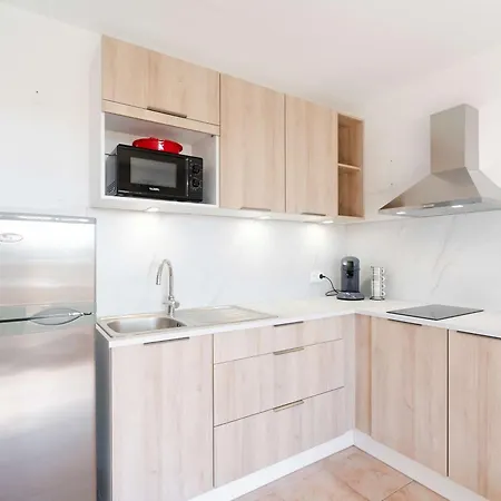아파트 T2 Avec Wifi, Animaux Admis Et Parking A Saint-pierre-la-mer - Fr-1-409-280 플뢰리