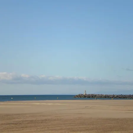 T2 Avec Wifi, Animaux Admis Et Parking A Saint-pierre-la-mer - Fr-1-409-280 アパート