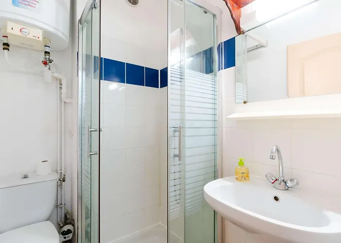 T2 Avec Wifi, Animaux Admis Et Parking à Saint-pierre-la-mer - Fr-1-409-280 * Fleury (Aude)