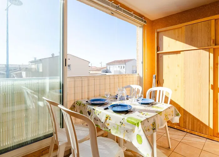 T2 Avec Wifi, Animaux Admis Et Parking à Saint-pierre-la-mer - Fr-1-409-280 Apartamento