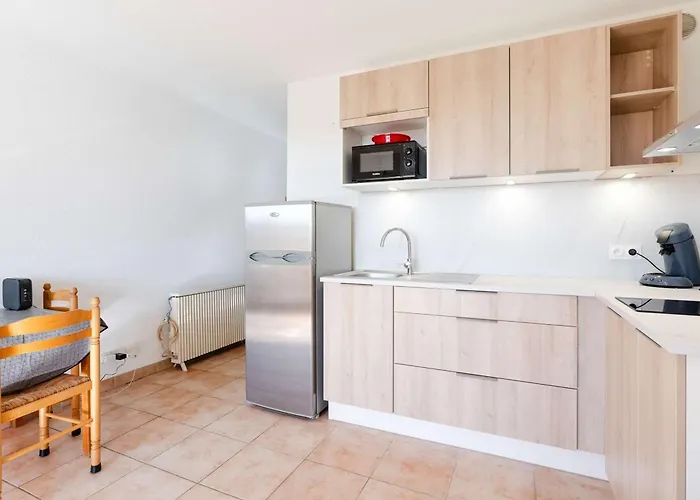 Apartamento T2 Avec Wifi, Animaux Admis Et Parking à Saint-pierre-la-mer - Fr-1-409-280 *